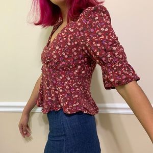 AE FLORAL BOUNCY CROP TOP